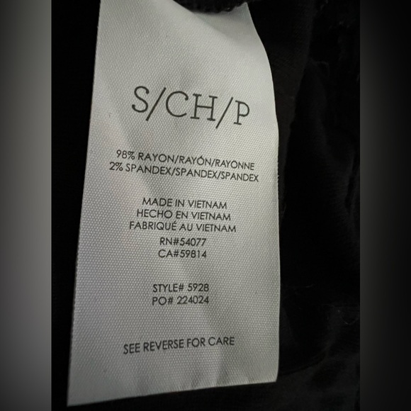 CAbi Formal Tee 5928 Black small - Picture 5 of 5